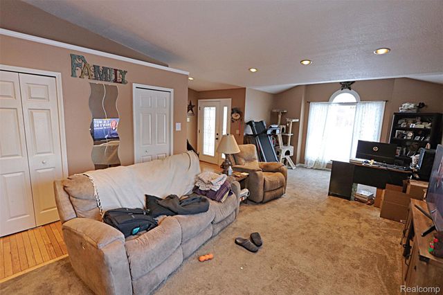 31657 Sibley Road, Romulus, MI 48164