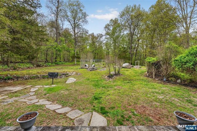 176 Doty Road, Wanaque, NJ 07420
