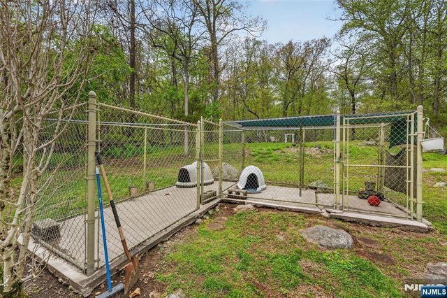 176 Doty Road, Wanaque, NJ 07420