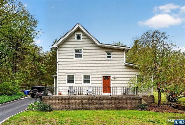 176 Doty Road, Wanaque, NJ 07420