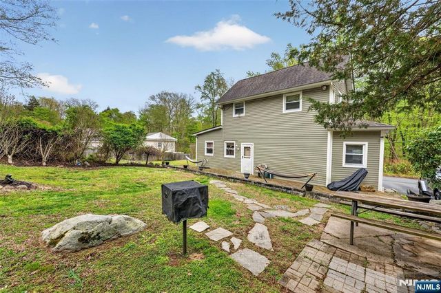 176 Doty Road, Wanaque, NJ 07420