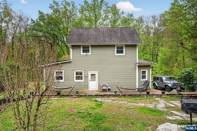 176 Doty Road, Wanaque, NJ 07420