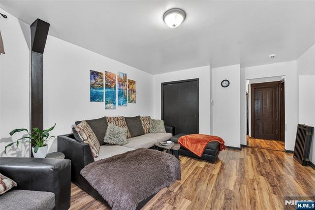 176 Doty Road, Wanaque, NJ 07420