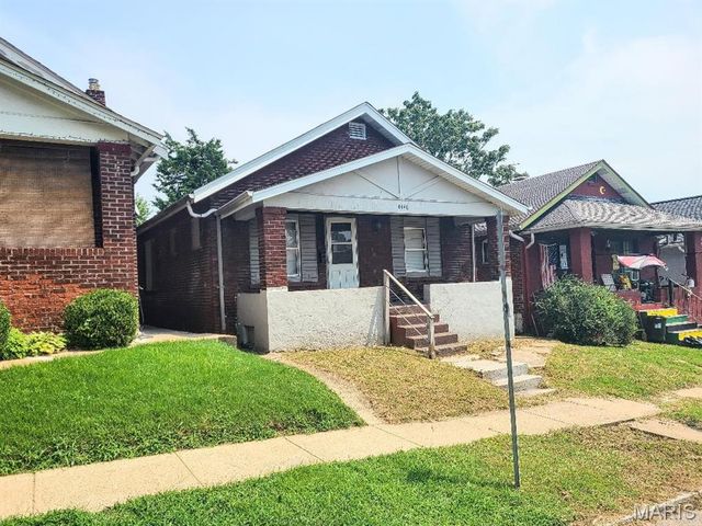 4446 Kenneth Place, St Louis, MO 63115