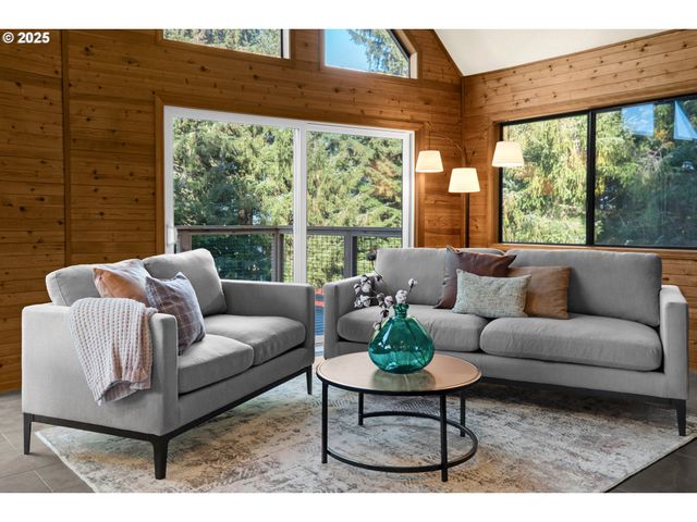 36494 Battle Creek Ln, Astoria, OR 97103