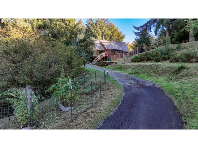 36494 Battle Creek Ln, Astoria, OR 97103