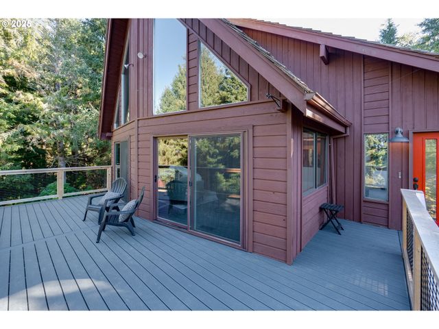 36494 Battle Creek Ln, Astoria, OR 97103