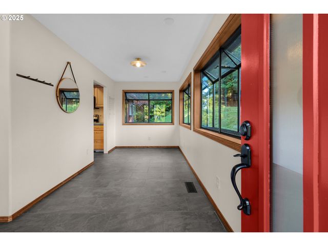 36494 Battle Creek Ln, Astoria, OR 97103