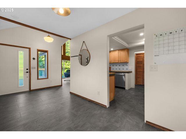 36494 Battle Creek Ln, Astoria, OR 97103