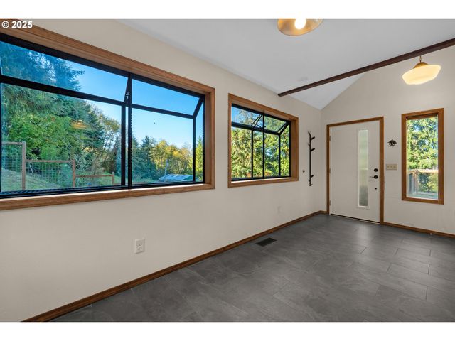 36494 Battle Creek Ln, Astoria, OR 97103