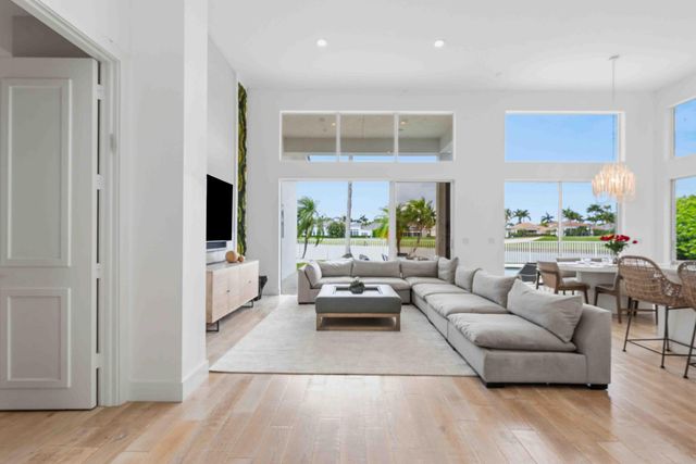 4169 Briarcliff Circle, Boca Raton, FL 33496