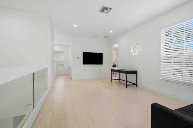 4169 Briarcliff Circle, Boca Raton, FL 33496