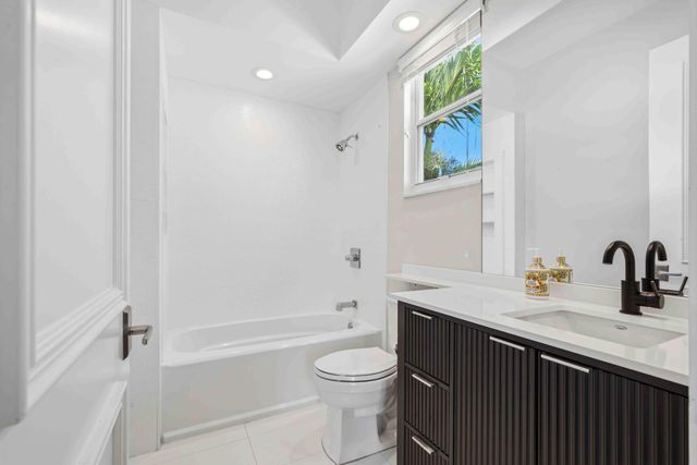 4169 Briarcliff Circle, Boca Raton, FL 33496