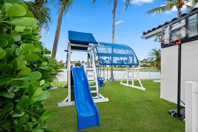 4169 Briarcliff Circle, Boca Raton, FL 33496