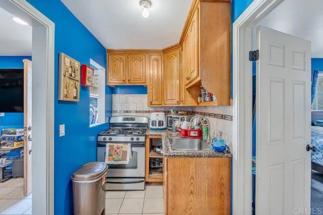 927 S Eucalyptus Ave, Inglewood, CA 90301