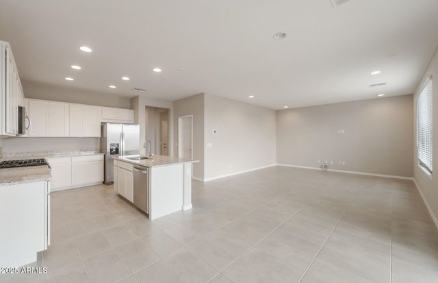 17612 W SAN JUAN Avenue, Litchfield Park, AZ 85340