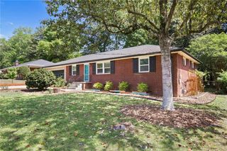2311 Robin Lane SE, Smyrna, GA 30080