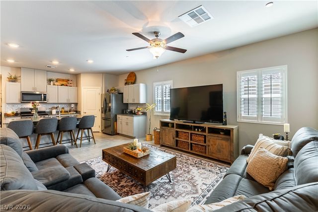 10107 Sequoia Falls Place, Las Vegas, NV 89149