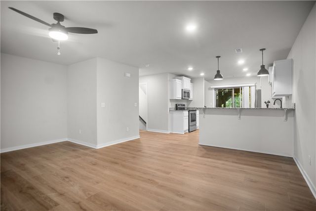 1986 Bourbon Drive, Fayetteville, AR 72703