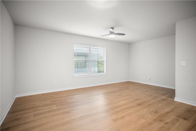 1986 Bourbon Drive, Fayetteville, AR 72703