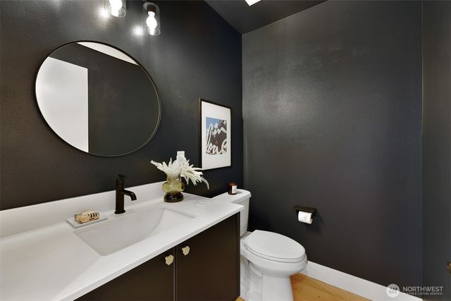 527 B NE 89th Street, Seattle, WA 98115