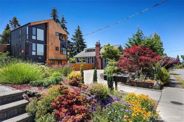 527 B NE 89th Street, Seattle, WA 98115