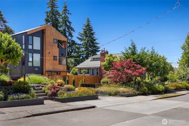527 B NE 89th Street, Seattle, WA 98115