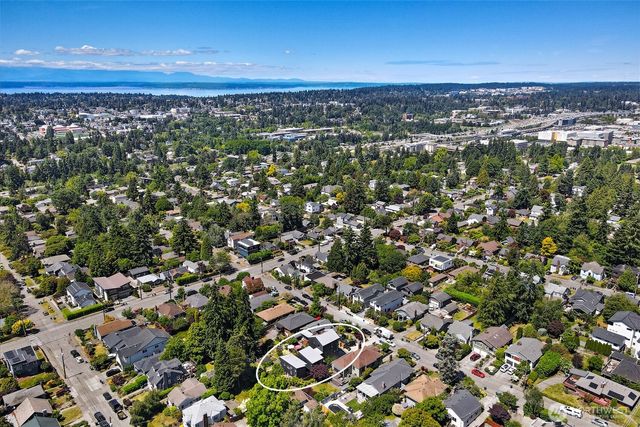 527 B NE 89th Street, Seattle, WA 98115