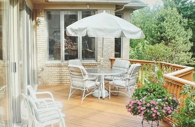 5500 Crystal Creek Lane, Washington, MI 48094