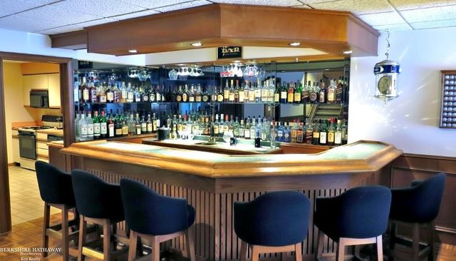 5500 Crystal Creek Lane, Washington, MI 48094