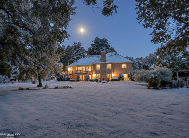 5500 Crystal Creek Lane, Washington, MI 48094