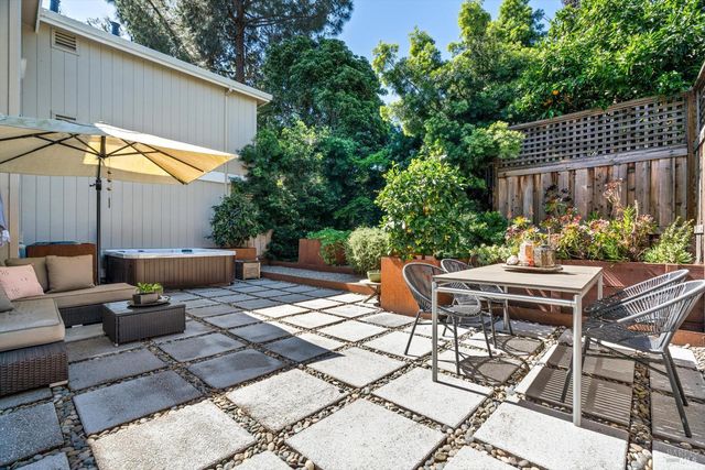 346 Piper St, Healdsburg, CA 95448