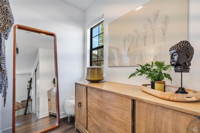 346 Piper St, Healdsburg, CA 95448