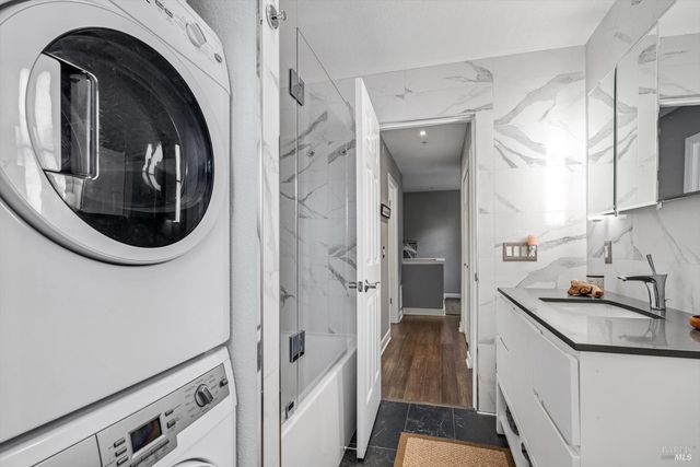 346 Piper St, Healdsburg, CA 95448