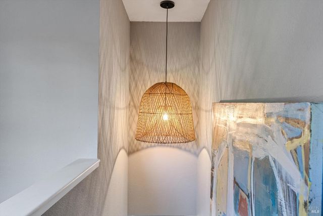 346 Piper St, Healdsburg, CA 95448