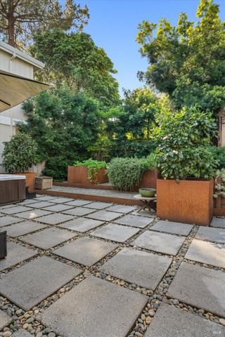 346 Piper St, Healdsburg, CA 95448