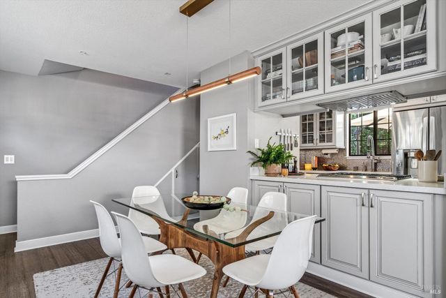 346 Piper St, Healdsburg, CA 95448