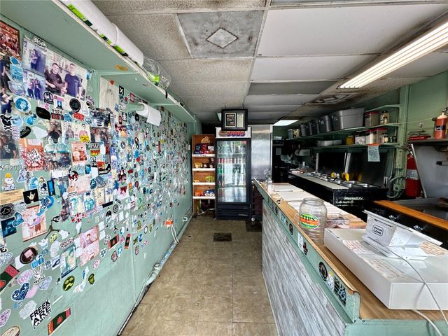 Well-Established Award -Winning Sub Shop with Nearly 50 Years of Success, Pinecrest, FL 33156