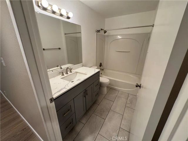 5238 Hayter 2, Lakewood, CA 90712