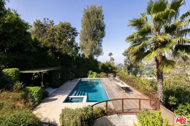 2206 Micheltorena Street, Los Angeles, CA 90039