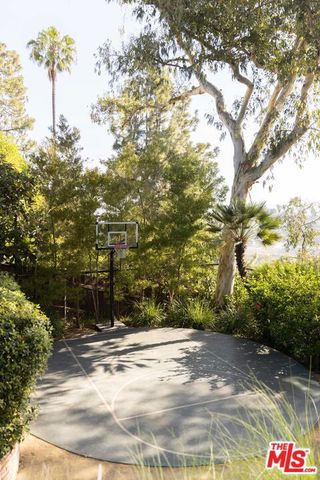 2206 Micheltorena Street, Los Angeles, CA 90039