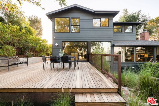 2206 Micheltorena Street, Los Angeles, CA 90039