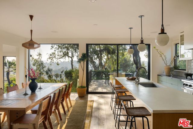 2206 Micheltorena Street, Los Angeles, CA 90039