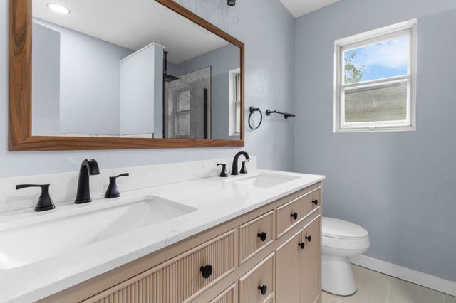 1818 W Belden Street, Sherman, TX 75092