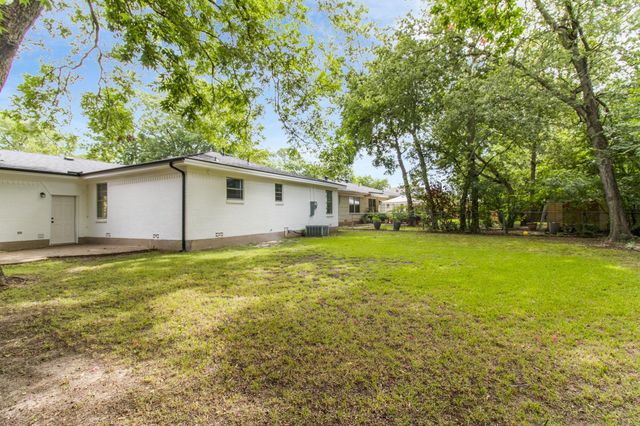 1818 W Belden Street, Sherman, TX 75092