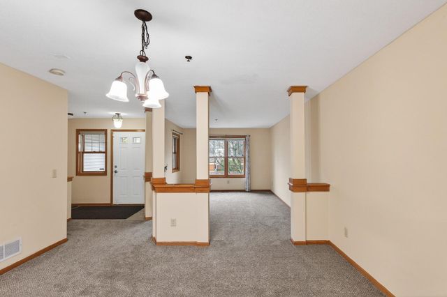 2407 16th Avenue S, Minneapolis, MN 55404