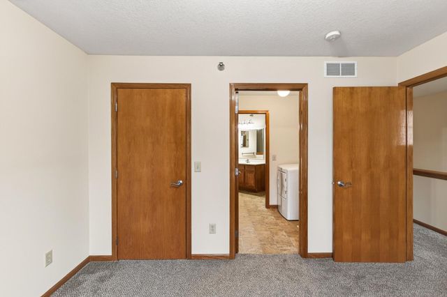 2407 16th Avenue S, Minneapolis, MN 55404