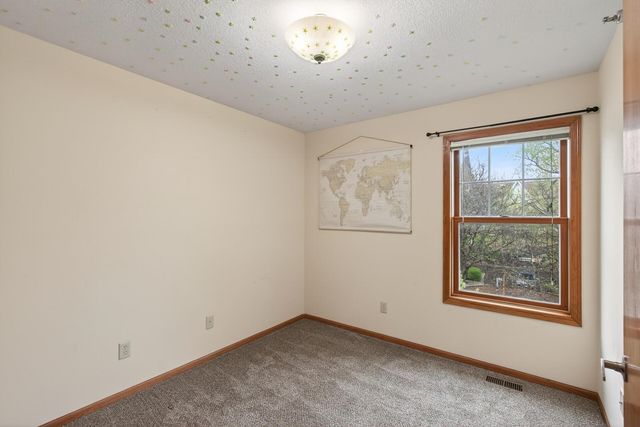 2407 16th Avenue S, Minneapolis, MN 55404