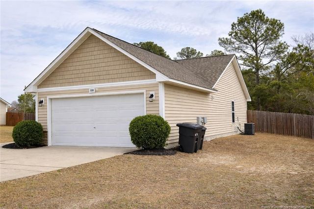 528 Bellgrove Drive, Hope Mills, NC 28348