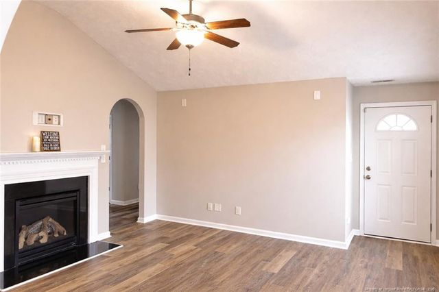 528 Bellgrove Drive, Hope Mills, NC 28348